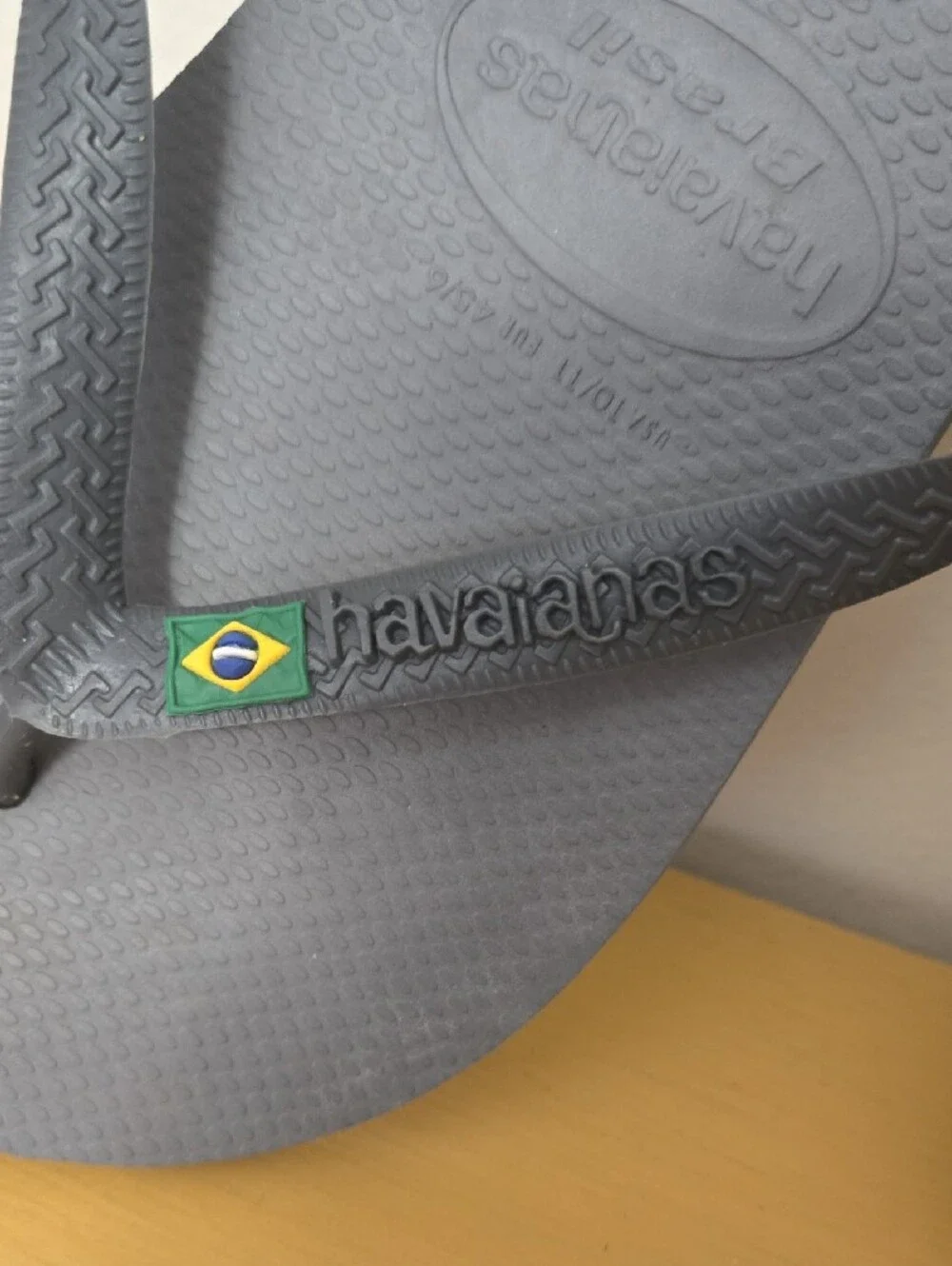 Havaianas Gray Slim Flip Flops with Brazilian Flag Detail